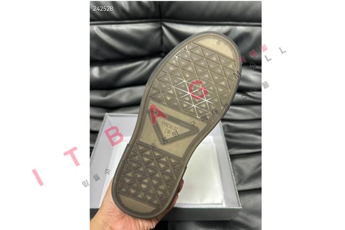 ����� MYB4593-2