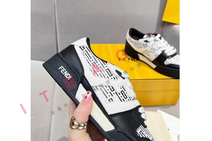 �ҵ� ���� ����Ŀ�� LP4360