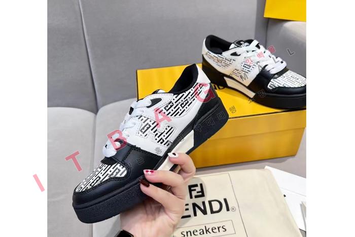�ҵ� ���� ����Ŀ�� LP4360