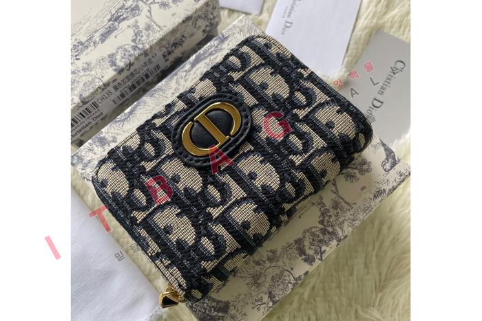 ��� 30 MONTAIGNE VOYAGEUR ���� ���� ����  A82358