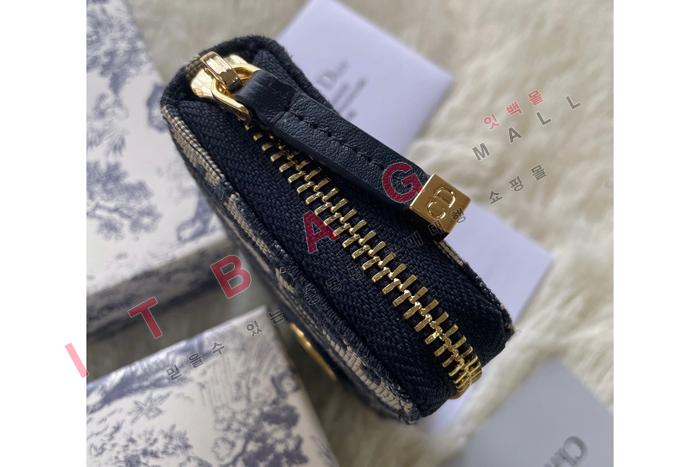 ��� 30 MONTAIGNE VOYAGEUR ���� ���� ����  A82358