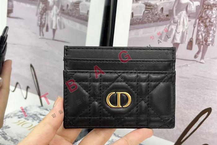 ��� CARO 5-���� ī�� ����  A82359
