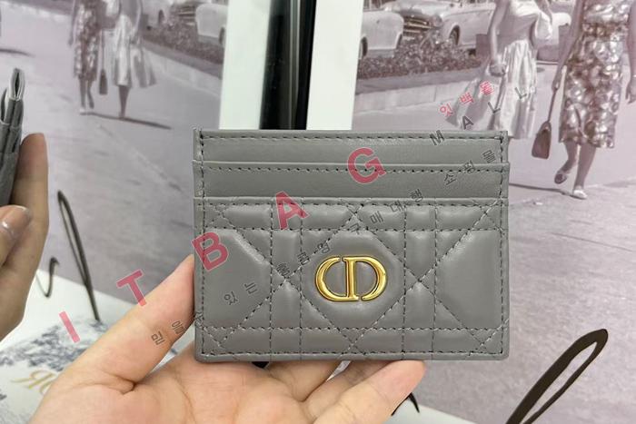 ��� CARO 5-���� ī�� ����  A82359-1