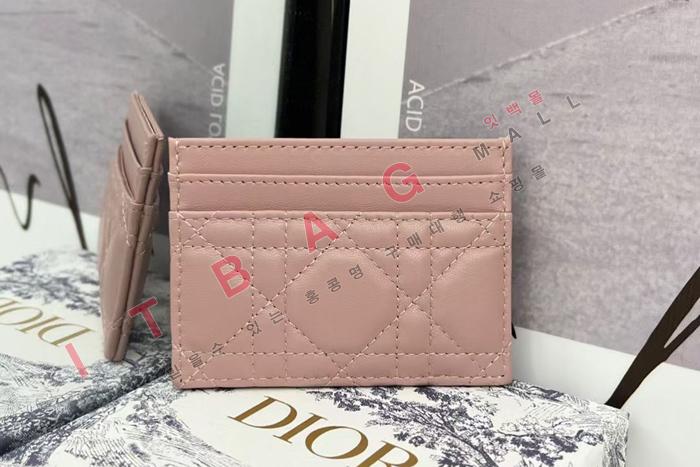 ��� CARO 5-���� ī�� ����  A82359-2