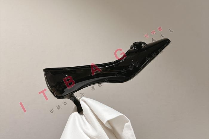 �䷹���� �� ������   YIBU1970
