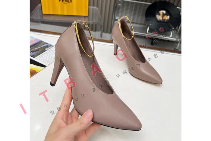 �ҵ� ���ǳ� �� ������   YIBU1972     8CM