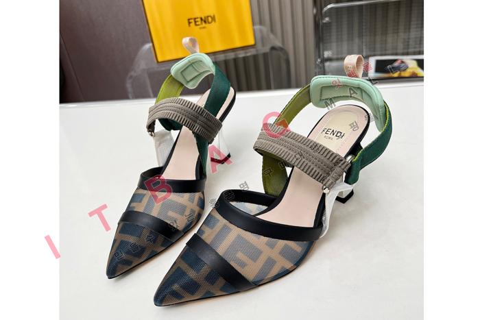 �ҵ� �ݸ��긮 �� ������  YIBU1979-2  (3������)