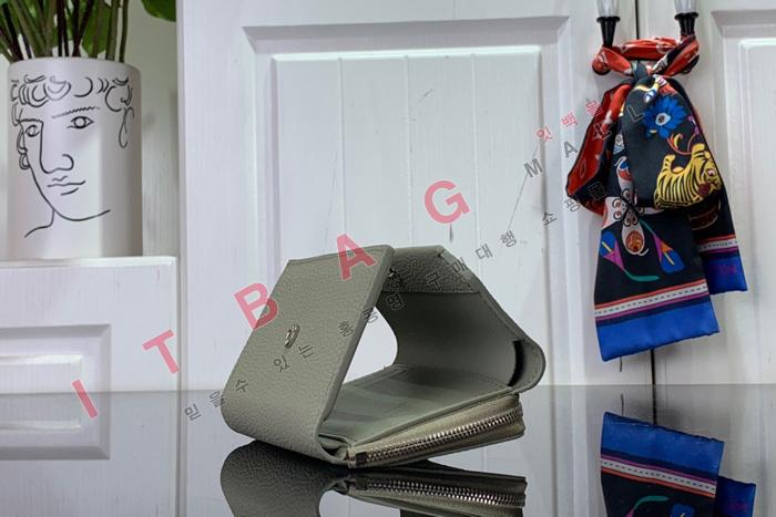 ���̺��� ����Ʈ���� ������  M81740-4