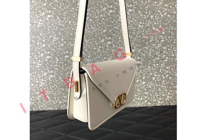 �߷�Ƽ��  �۾��� ���� ����/�̵�� �����  DX0180-2