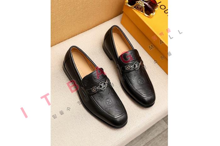 ���̺���  ���� ���� MYB0618