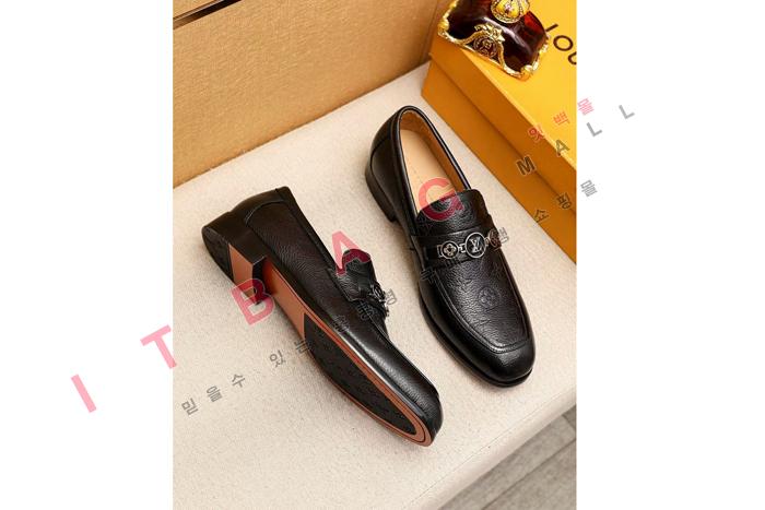 ���̺���  ���� ���� MYB0618