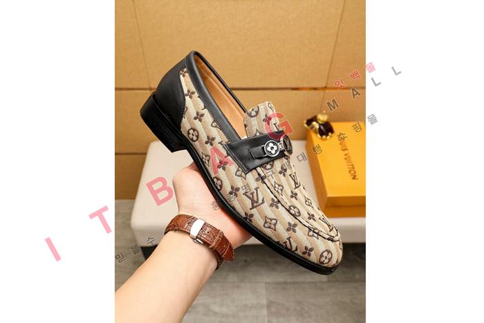 ���̺���  ���� ���� MYB0620