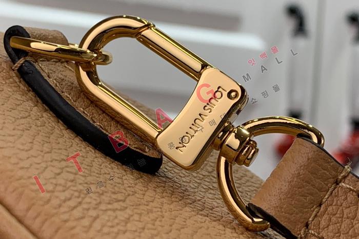 ���̺��� ���� ���ǵ� ũ�ν���   M81457