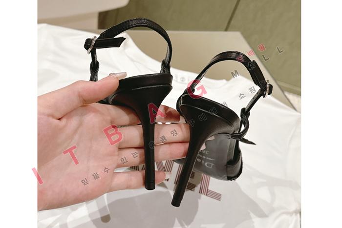 ��� �� ������  YIBU1993-1     8.5CM
