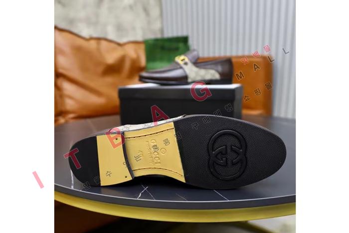 ���� ���� ����  LP6077