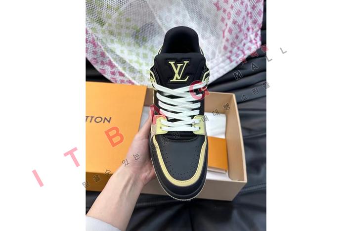 ���̺��� Ʈ���̳� ����Ŀ��  YF2616-1