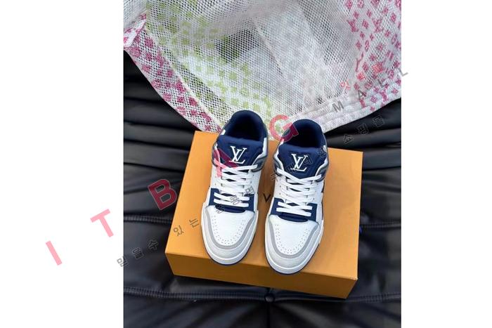 ���̺��� Ʈ���̳� ����Ŀ��  YF2616-3