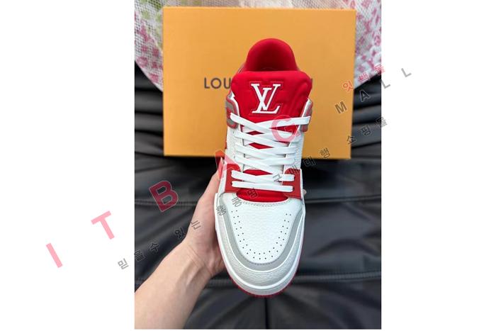 ���̺��� Ʈ���̳� ����Ŀ��  YF2616-4