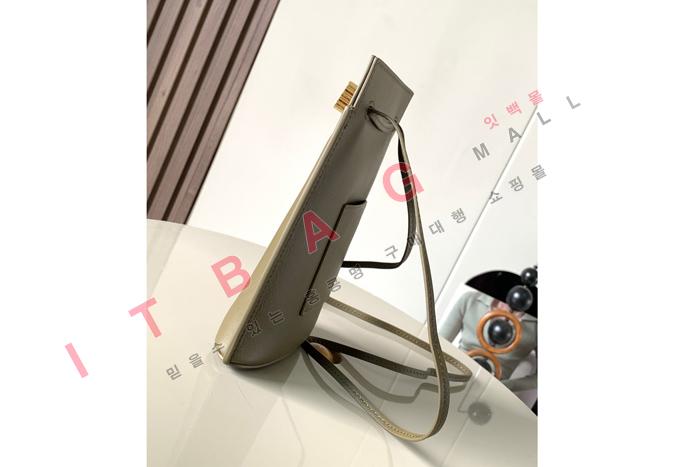 �ο��� ���̽� ���� - Ŭ���� ī����Ų  L6928-5