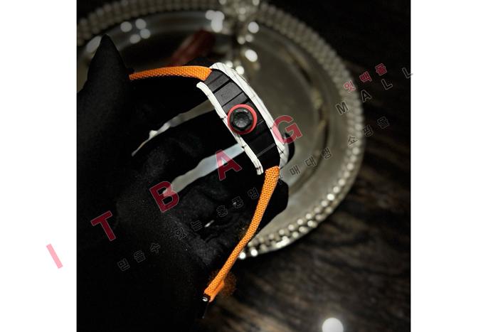 ������ �� ���Ŀ� ���� RM35-01   HT6066