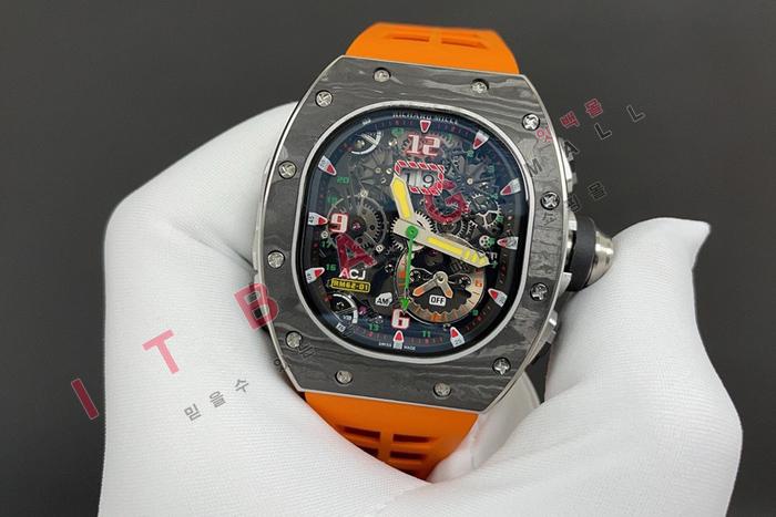 ������ ��   RM62-01   HT6068