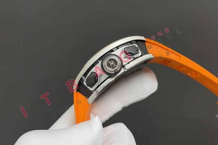 ������ ��   RM62-01   HT6068
