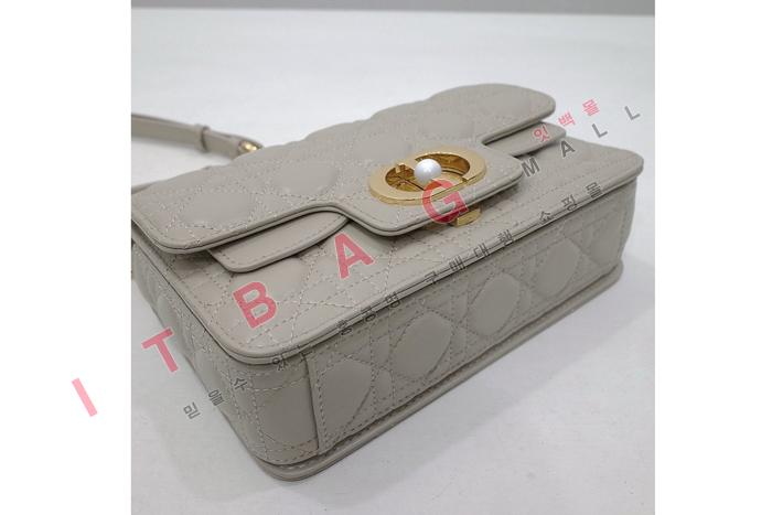 ��� Jolie ���� ž �ڵ� ��  DR90321-2 �������̾�)