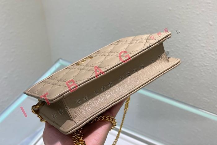 ��� Caro Every Dior �Ŀ�ġ  DR9032-1