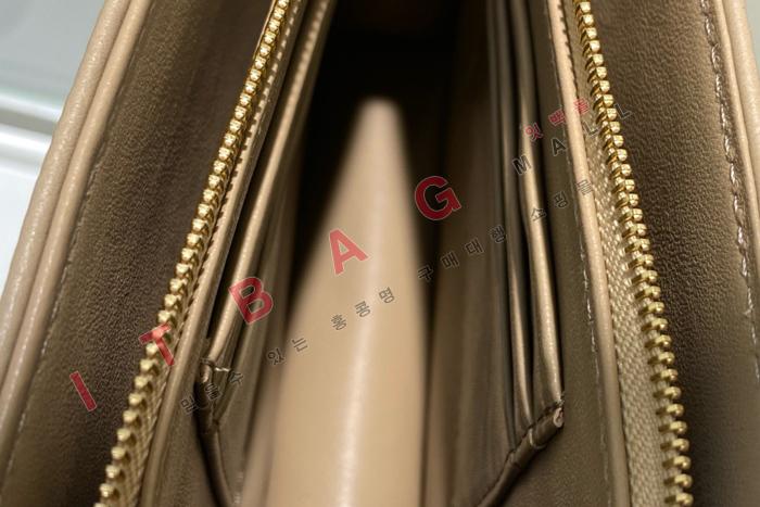 ��� Caro Every Dior �Ŀ�ġ  DR9032-1