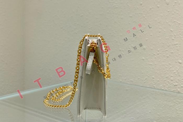 ��� Caro Every Dior �Ŀ�ġ  DR9032-2