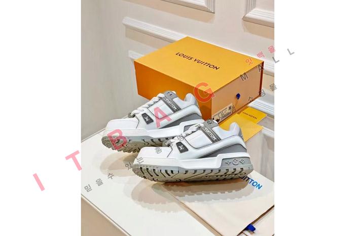 ���̺��� Ʈ���̳� �ƽ� ����Ŀ�� YF8950    ��������