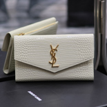 �Ի��ζ� ũ��Ŀ���� �������� ���̴�  UPTOWN ������ 582124