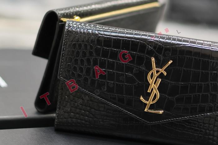 �Ի��ζ� ũ��Ŀ���� �������� ���̴�  UPTOWN ������ 582124-1