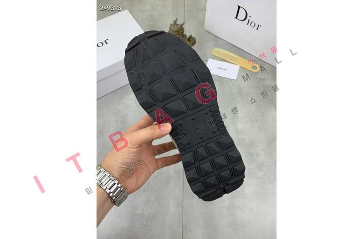 ��� ���� ����Ŀ��  MYB0323