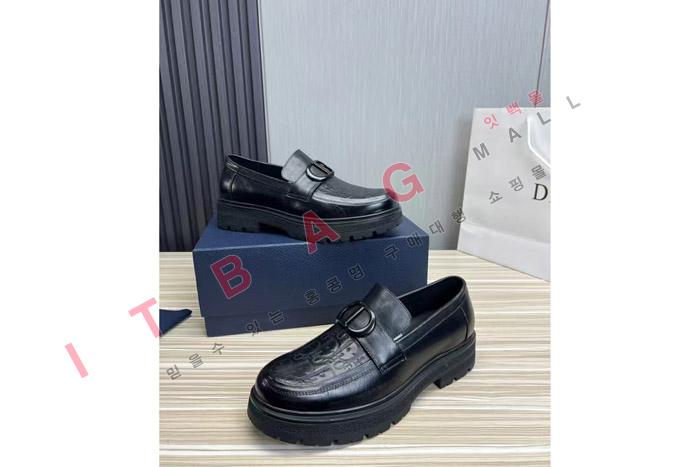 ���  ���� ����    YF0330