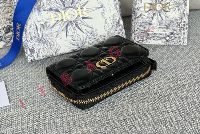 ��� Caro Scarlet ����  A82360