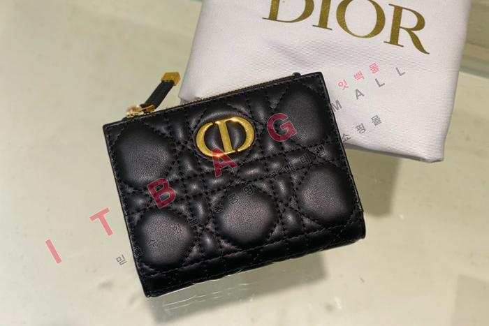 ��� 30 Montaigne Dahlia ����  A82362-1