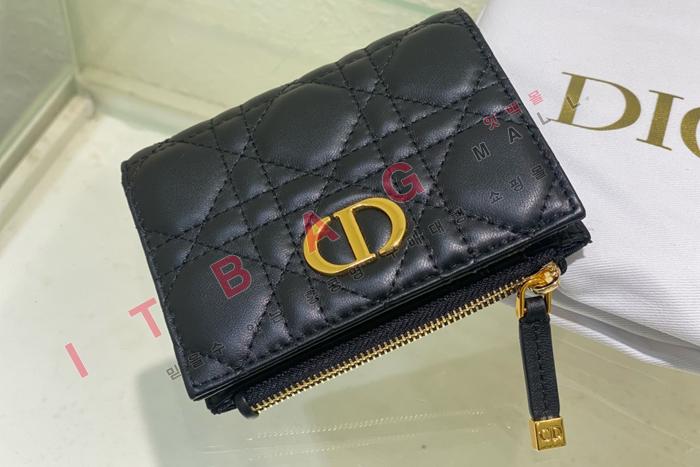��� 30 Montaigne Dahlia ����  A82362-1