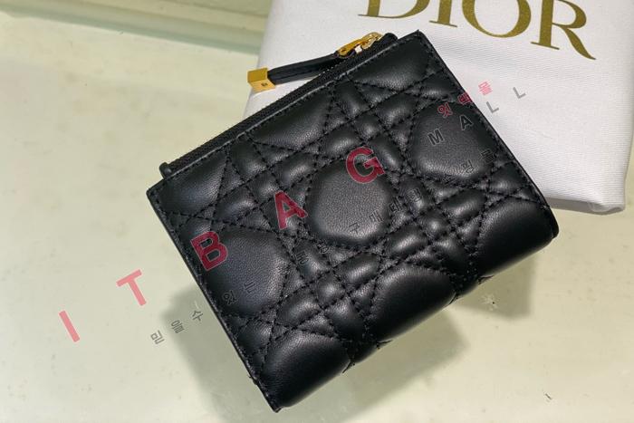 ��� 30 Montaigne Dahlia ����  A82362-1