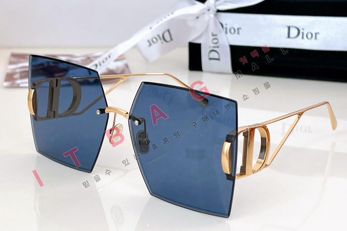 ���  30Montaigne S7U ���۶�  BS6522 ��9�÷�)