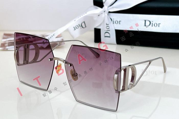 ���  30Montaigne S7U ���۶�  BS6522 ��9�÷�)