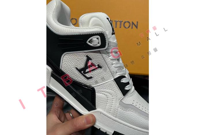 ���̺��� Ʈ���̳� ����Ŀ�� SP9457-3