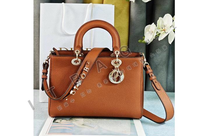 ��� Lady D-Sire �̵�� ��  DR9045-1