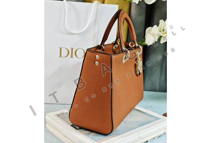��� Lady D-Sire �̵�� ��  DR9045-1