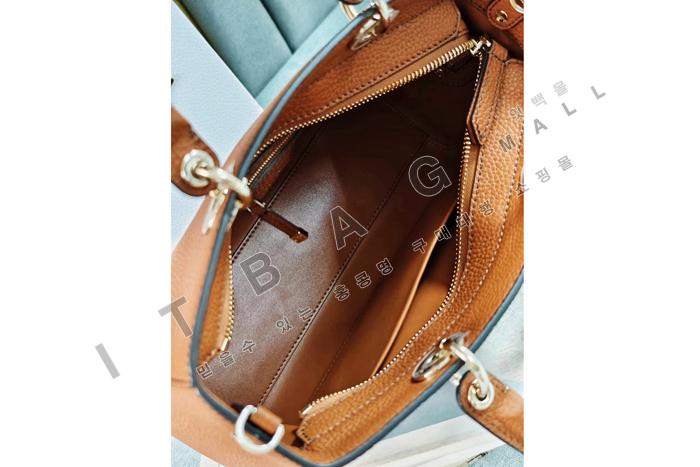 ��� Lady D-Sire �̵�� ��  DR9045-1