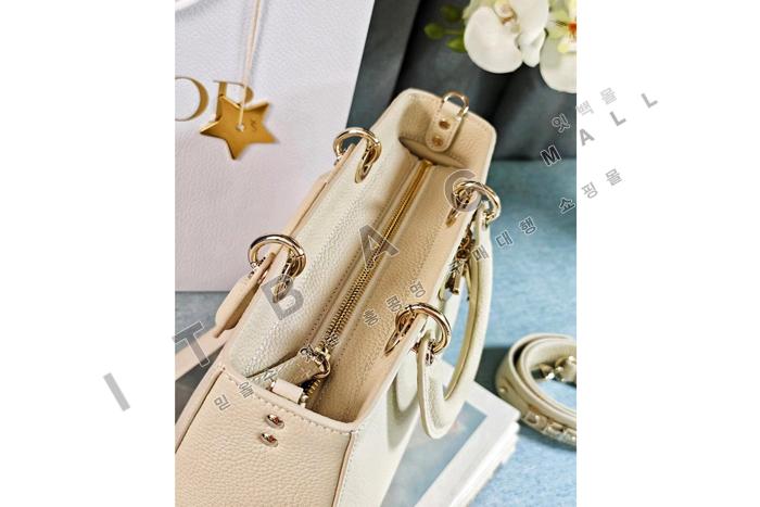 ��� Lady D-Sire �̵�� ��  DR9045-3