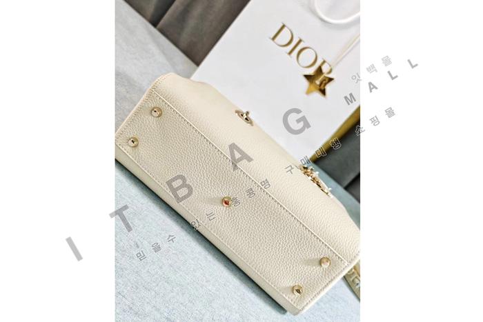 ��� Lady D-Sire �̵�� ��  DR9045-3