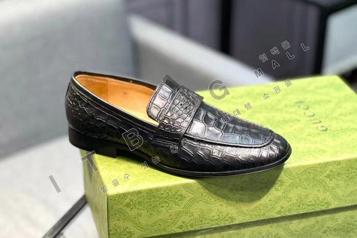 ����  ���� ����  YF9228