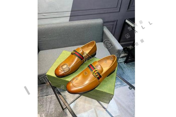 ����  ���� ����  YF9229