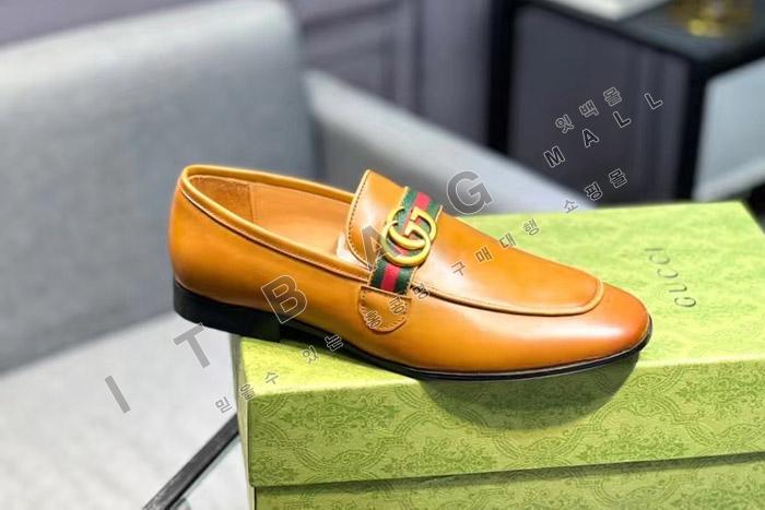 ����  ���� ����  YF9229